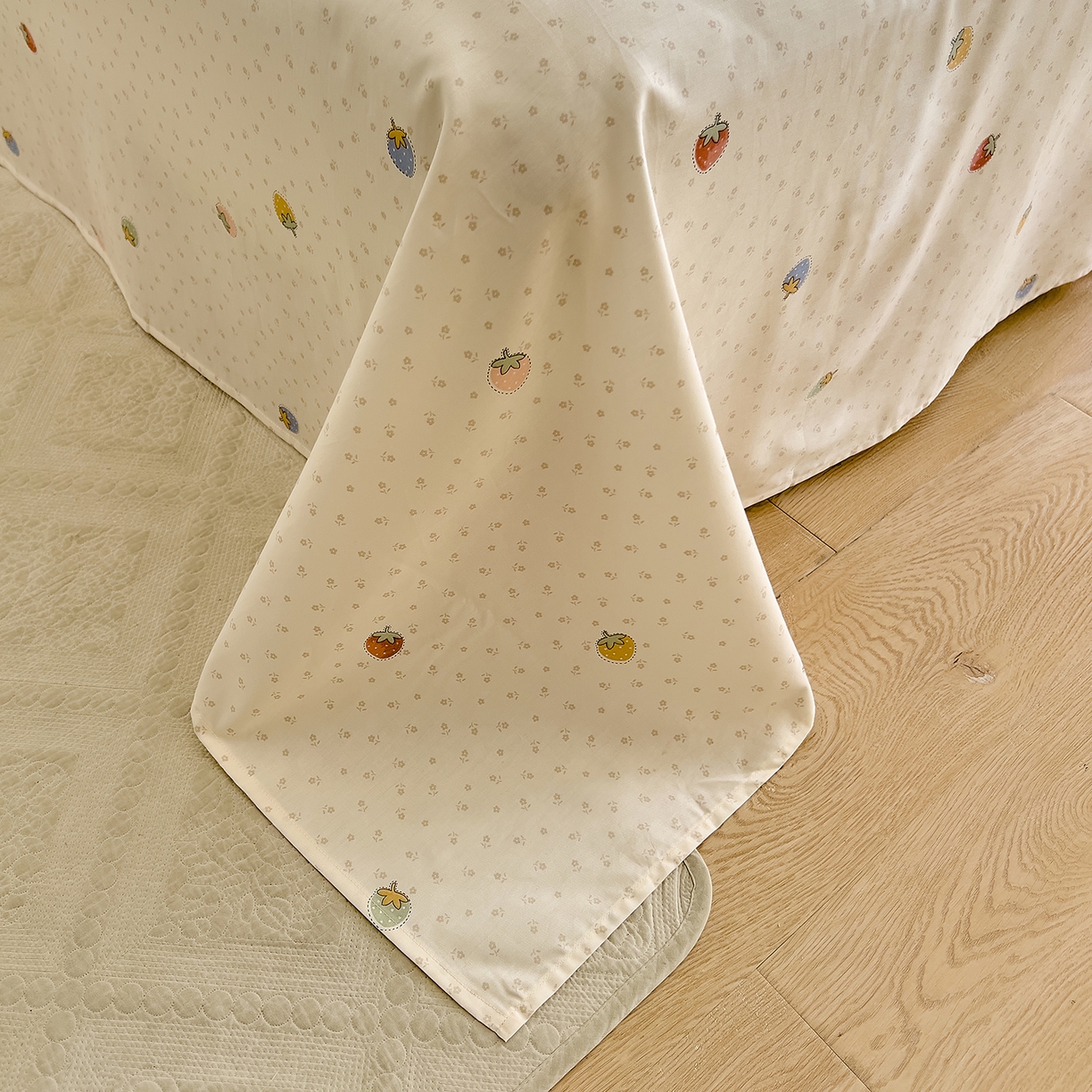 91家纺网 家纺一手货源 找家纺 DoDo 兜兜 2026新款全棉纯棉小碎花单床单床单单件单品床单（可定做尺寸） 草莓谷