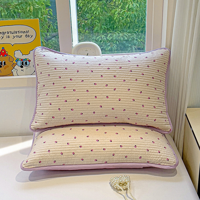 91家纺网 家纺一手货源 找家纺 漫时光 2026新款全棉新疆棉花夹层枕套单品 小草莓