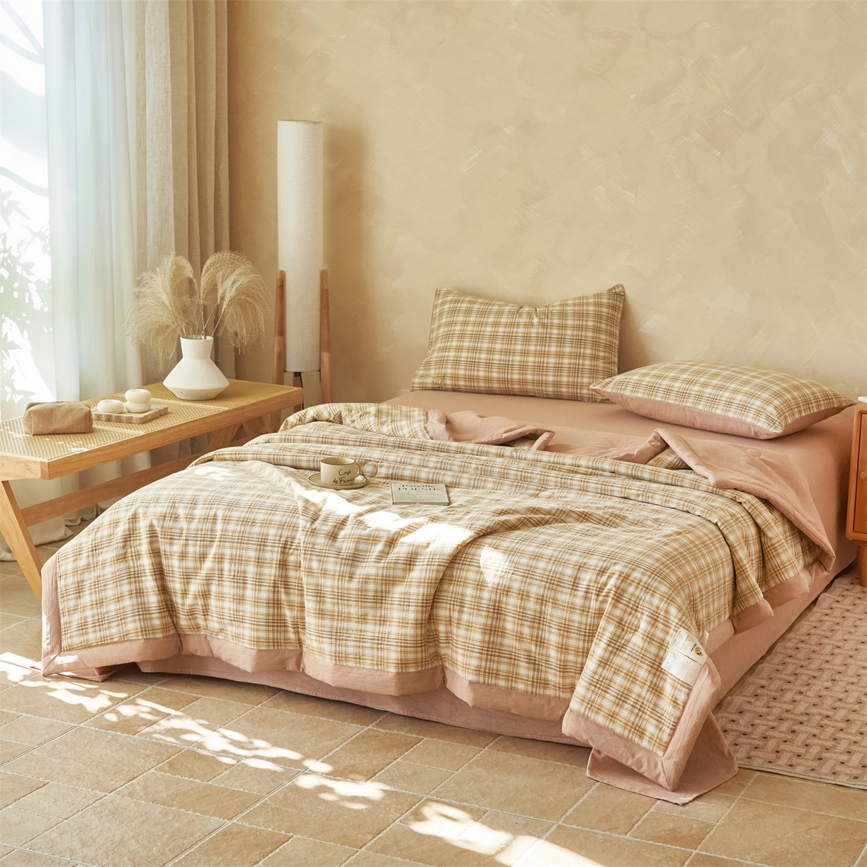 91家纺网 家纺一手货源 找家纺 恒爱家纺 2026新款A类色织全棉水洗夏被四件套 NS利奥-卡其