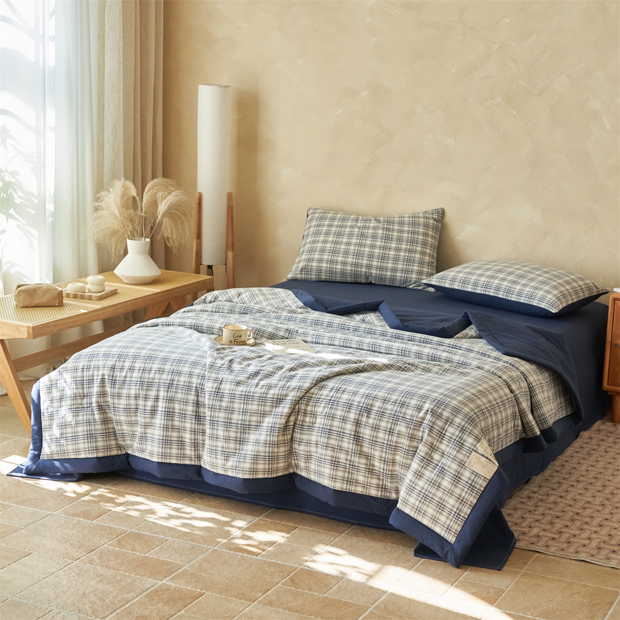 91家纺网 家纺一手货源 找家纺 恒爱家纺 2026新款A类色织全棉水洗夏被四件套 NS利奥-烟蓝