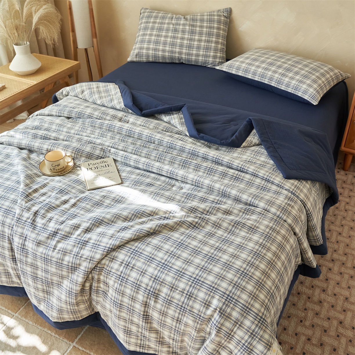 91家纺网 家纺一手货源 找家纺 恒爱家纺 2026新款A类色织全棉水洗夏被四件套 NS利奥-烟蓝