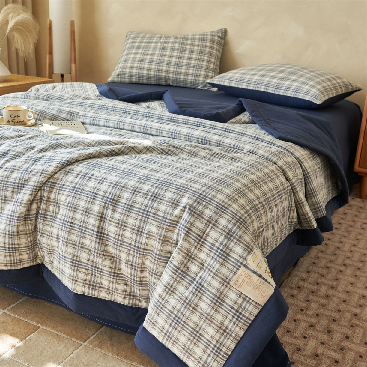 91家纺网 家纺一手货源 找家纺 恒爱家纺 2026新款A类色织全棉水洗夏被四件套 NS利奥-烟蓝