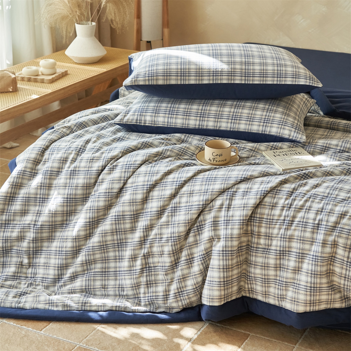 91家纺网 家纺一手货源 找家纺 恒爱家纺 2026新款A类色织全棉水洗夏被四件套 NS利奥-烟蓝