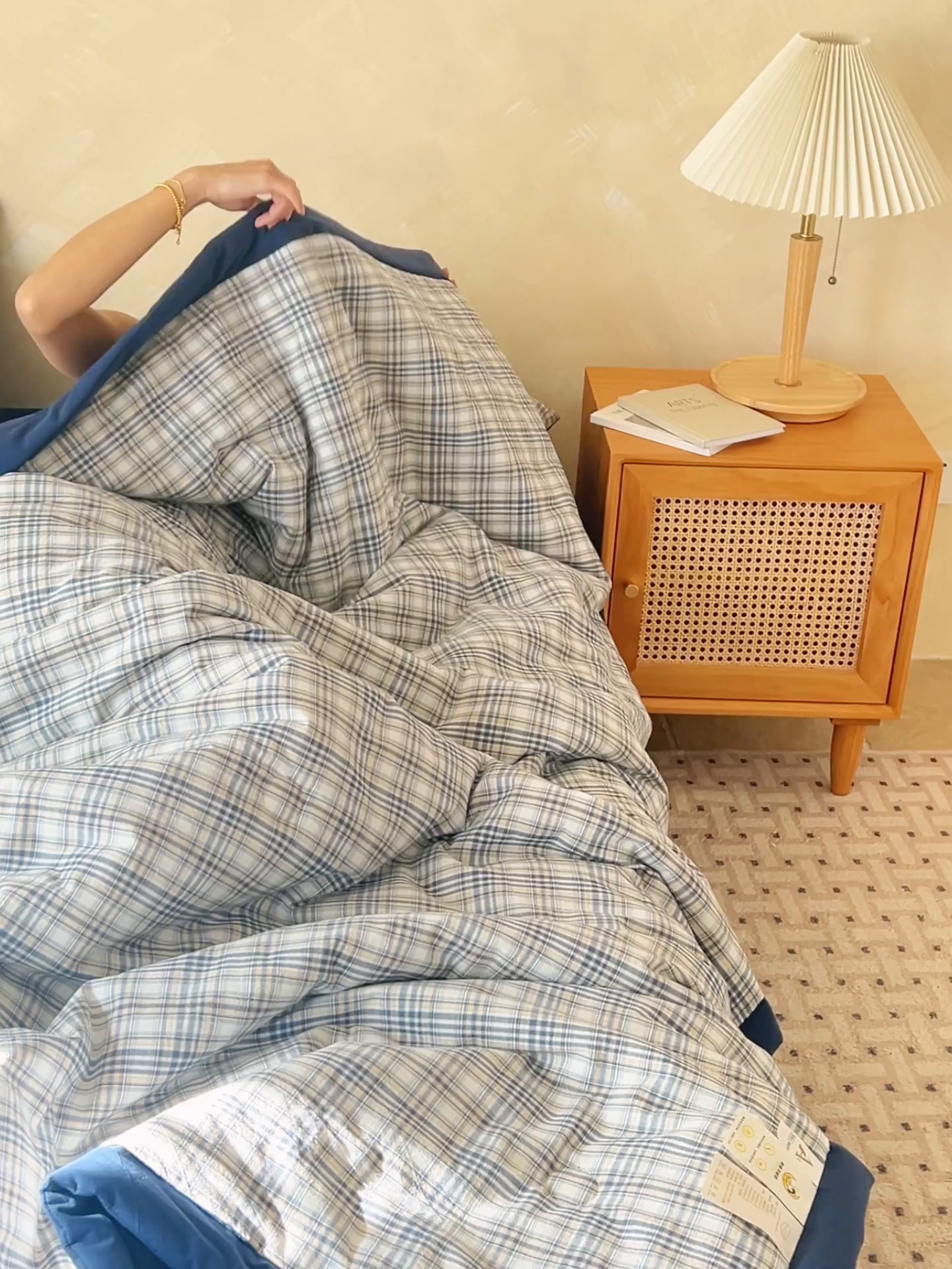 91家纺网 家纺一手货源 找家纺 恒爱家纺 2026新款A类色织全棉水洗夏被四件套 NS利奥-烟蓝