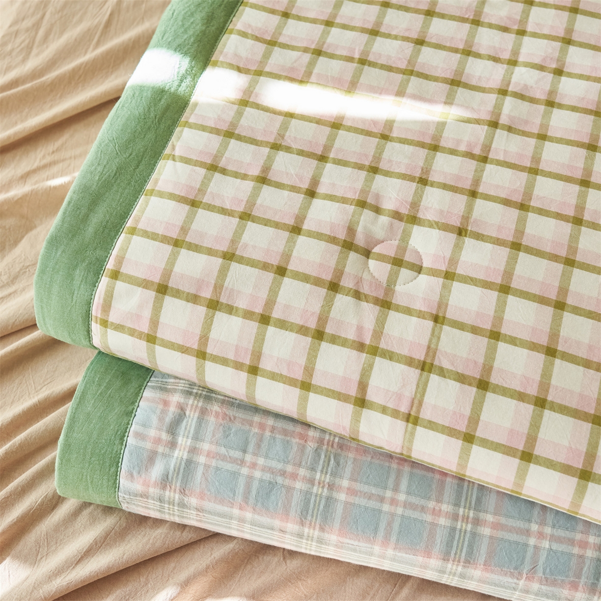 91家纺网 家纺一手货源 找家纺 恒爱家纺 2026新款A类色织全棉水洗夏被四件套 组合图