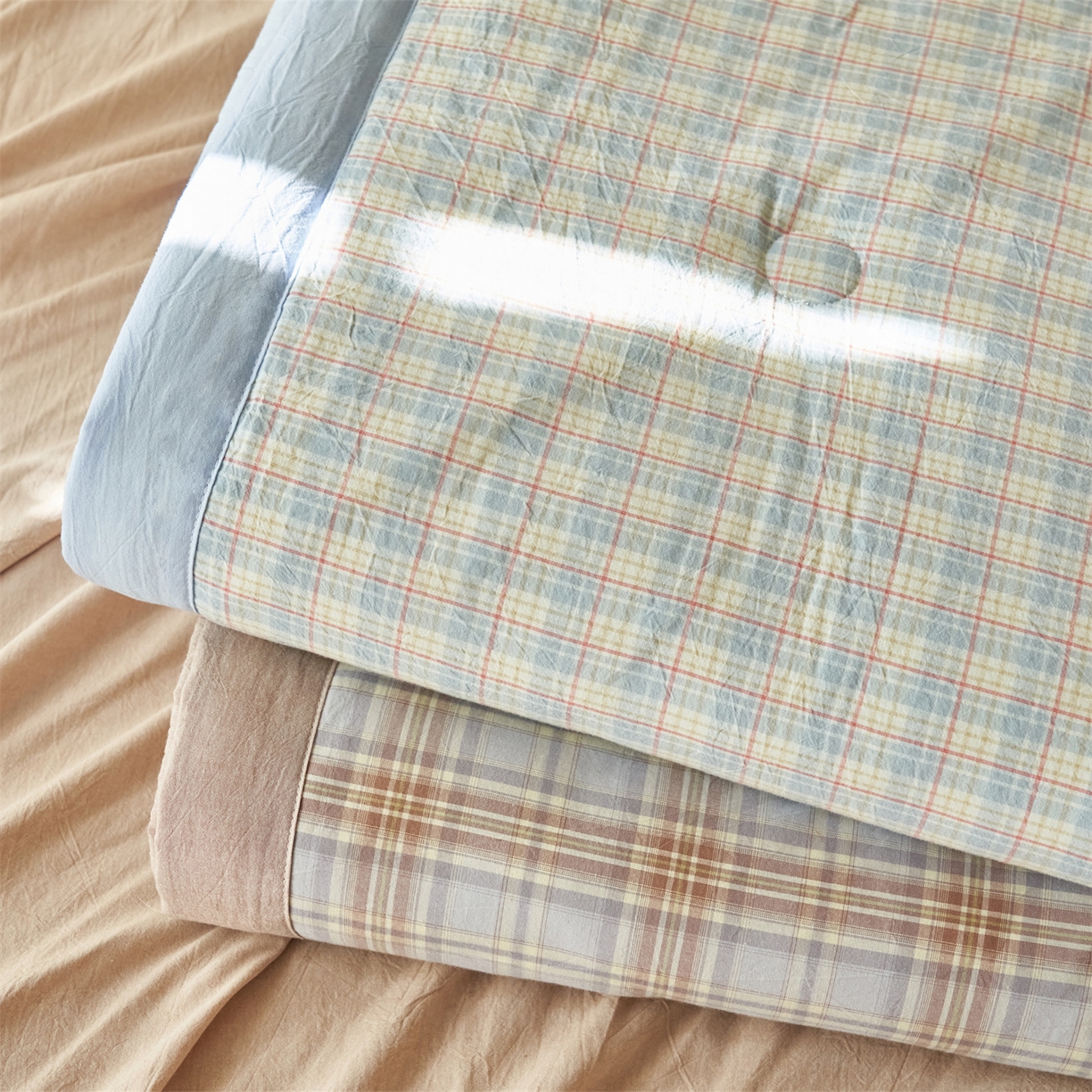 91家纺网 家纺一手货源 找家纺 恒爱家纺 2026新款A类色织全棉水洗夏被四件套 组合图