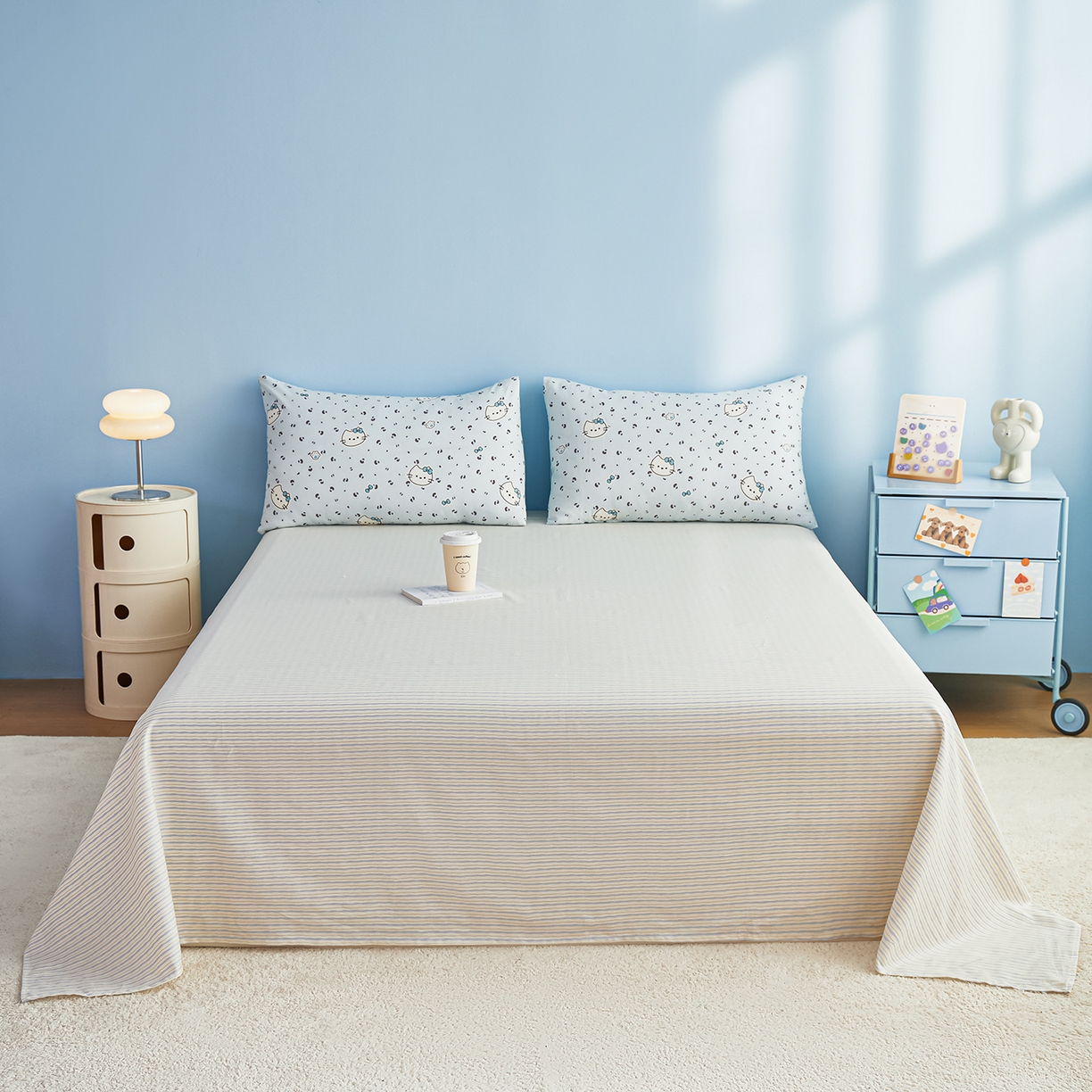 91家纺网 家纺一手货源 找家纺 尊妙被业 2026年新款全棉纯棉印花100%棉花夏被四件套被子被芯-卡通风 凯蒂小姐-兰