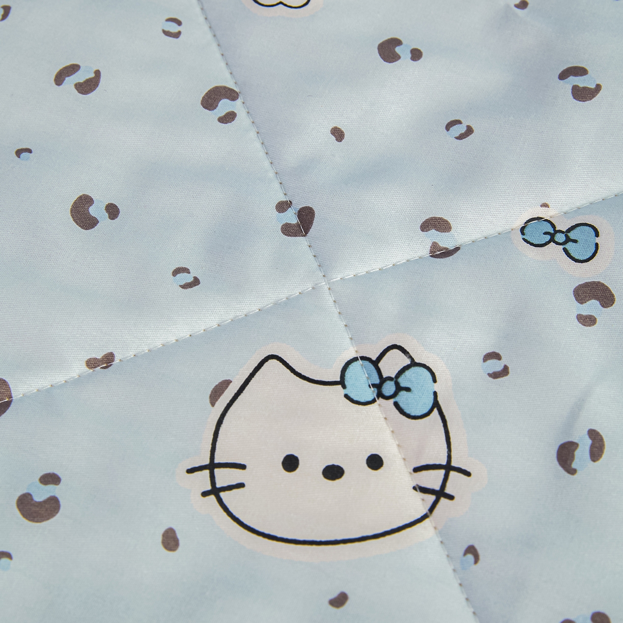 91家纺网 家纺一手货源 找家纺 尊妙被业 2026年新款全棉纯棉印花100%棉花夏被四件套被子被芯-卡通风 凯蒂小姐-兰