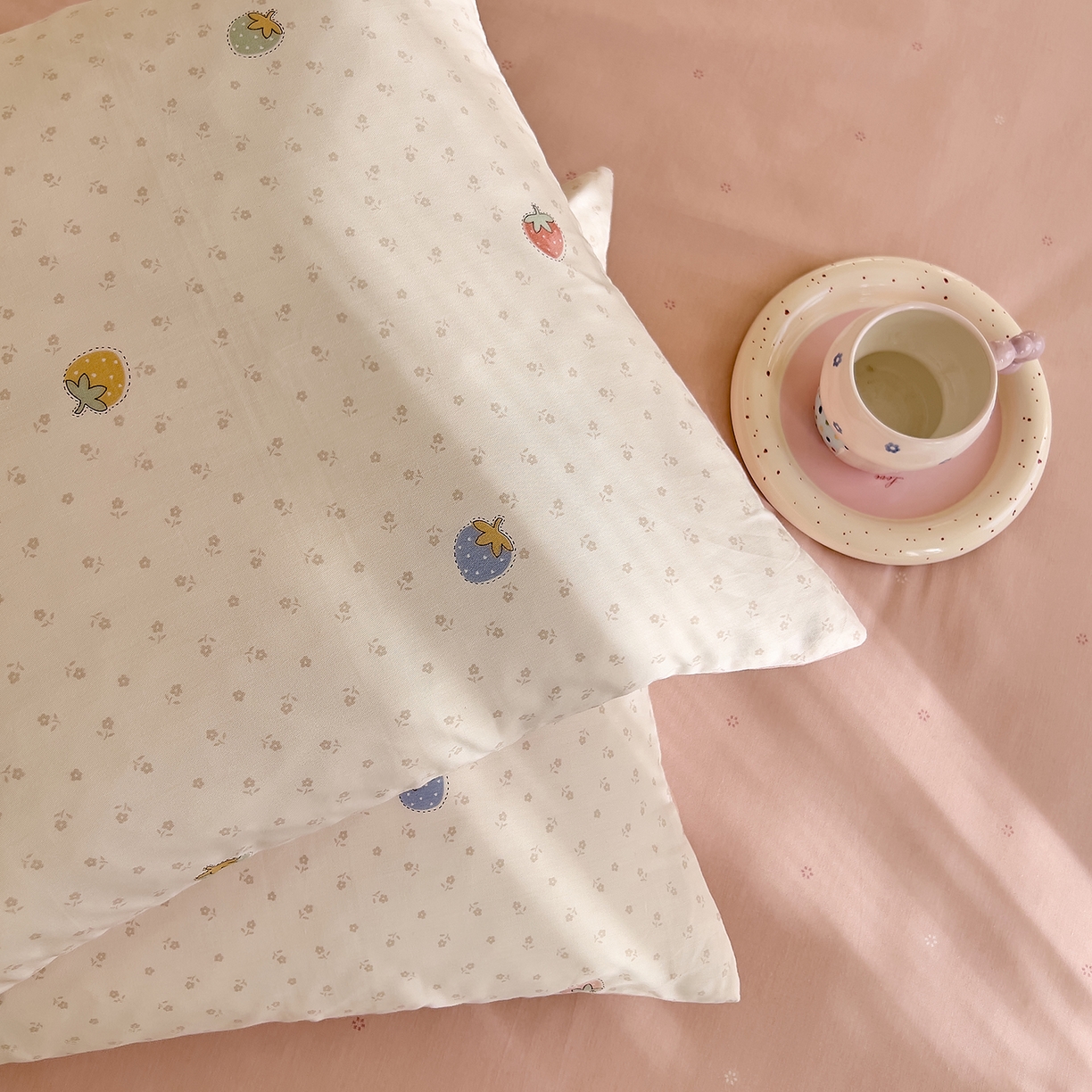 91家纺网 家纺一手货源 找家纺 DoDo 兜兜 2026新款全棉纯棉小碎花单枕套枕套单件单品枕套（可定做尺寸） 草莓谷