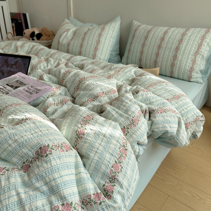 91家纺网 家纺一手货源 找家纺 （总）六巷胡同 2026新款韩系INS博主风40S全棉色织提花四件套