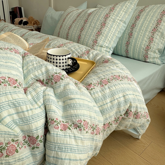 91家纺网 家纺一手货源 找家纺 （总）六巷胡同 2026新款韩系INS博主风40S全棉色织提花四件套