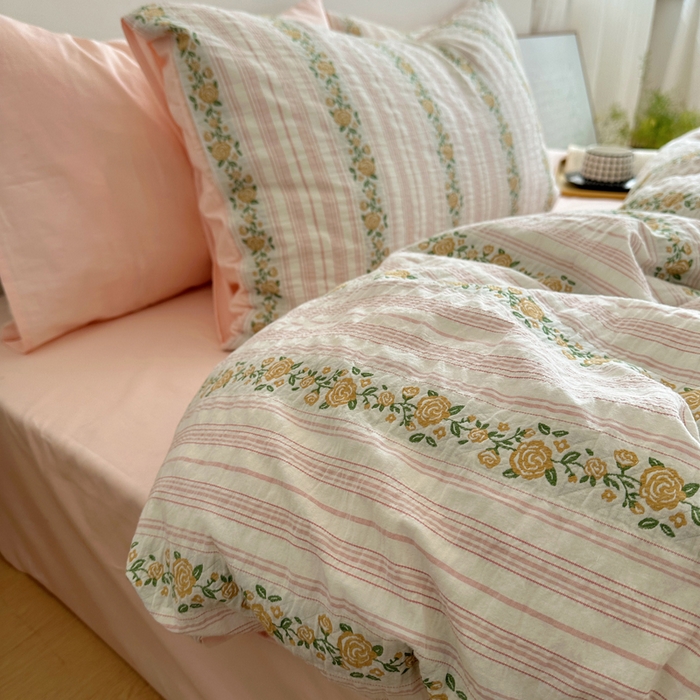 91家纺网 家纺一手货源 找家纺 六巷胡同 2026新款韩系INS博主风40S全棉色织提花四件套 弥花集-粉