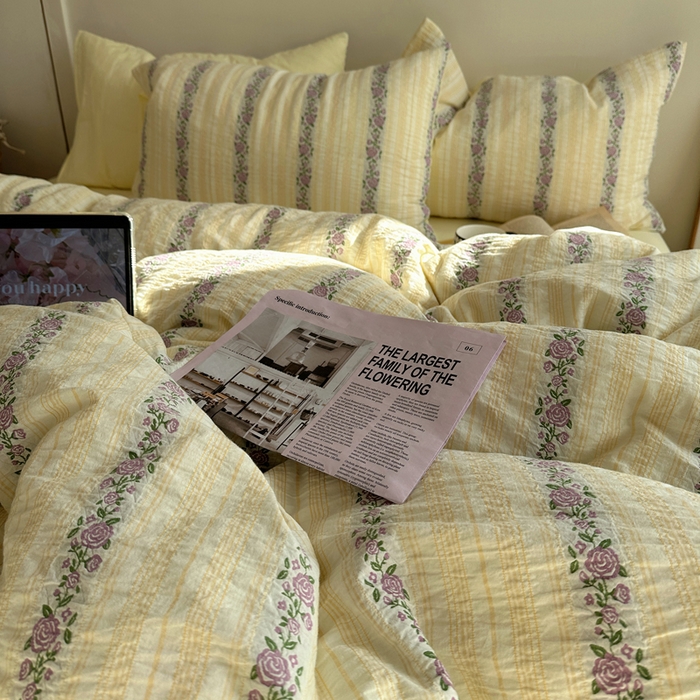 91家纺网 家纺一手货源 找家纺 六巷胡同 2026新款韩系INS博主风40S全棉色织提花四件套 弥花集-黄