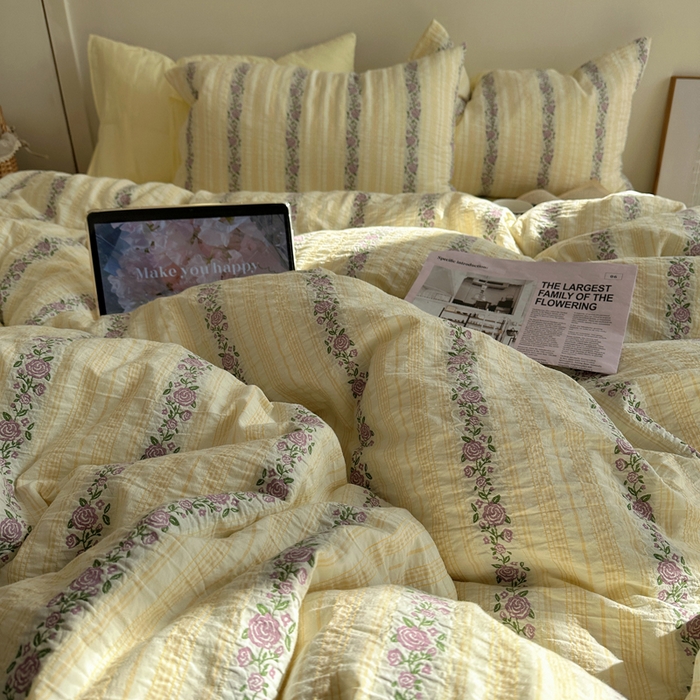 91家纺网 家纺一手货源 找家纺 六巷胡同 2026新款韩系INS博主风40S全棉色织提花四件套 弥花集-黄