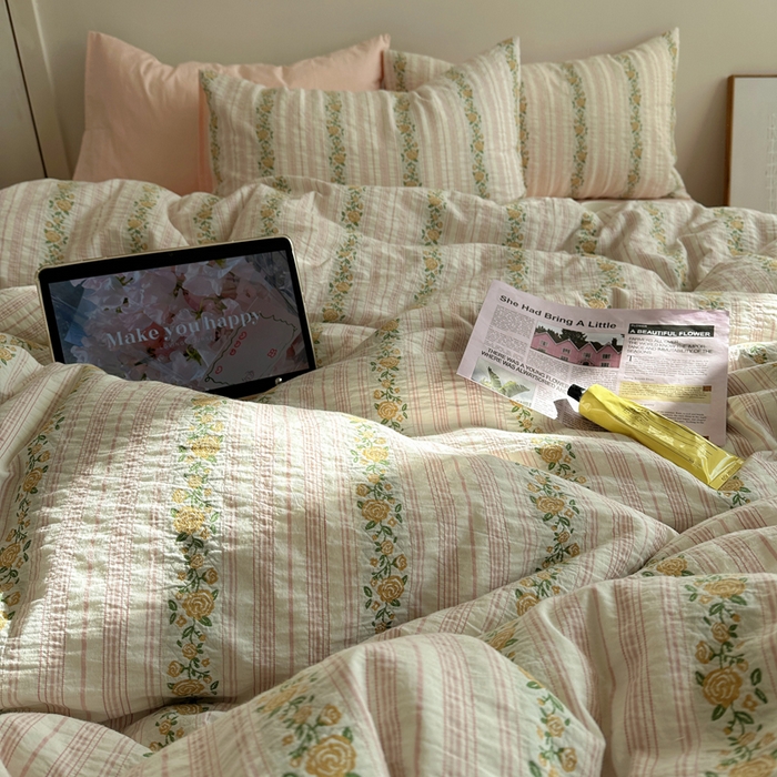 91家纺网 家纺一手货源 找家纺 六巷胡同 2026新款韩系INS博主风40S全棉色织提花四件套 弥花集-粉