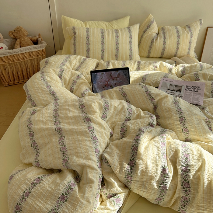 91家纺网 家纺一手货源 找家纺 六巷胡同 2026新款韩系INS博主风40S全棉色织提花四件套 弥花集-黄