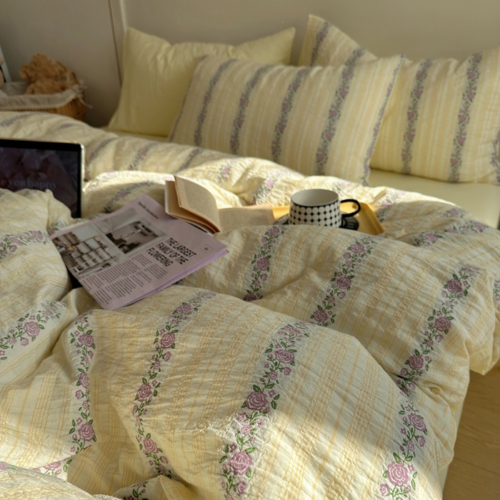 91家纺网 家纺一手货源 找家纺 六巷胡同 2026新款韩系INS博主风40S全棉色织提花四件套 弥花集-黄