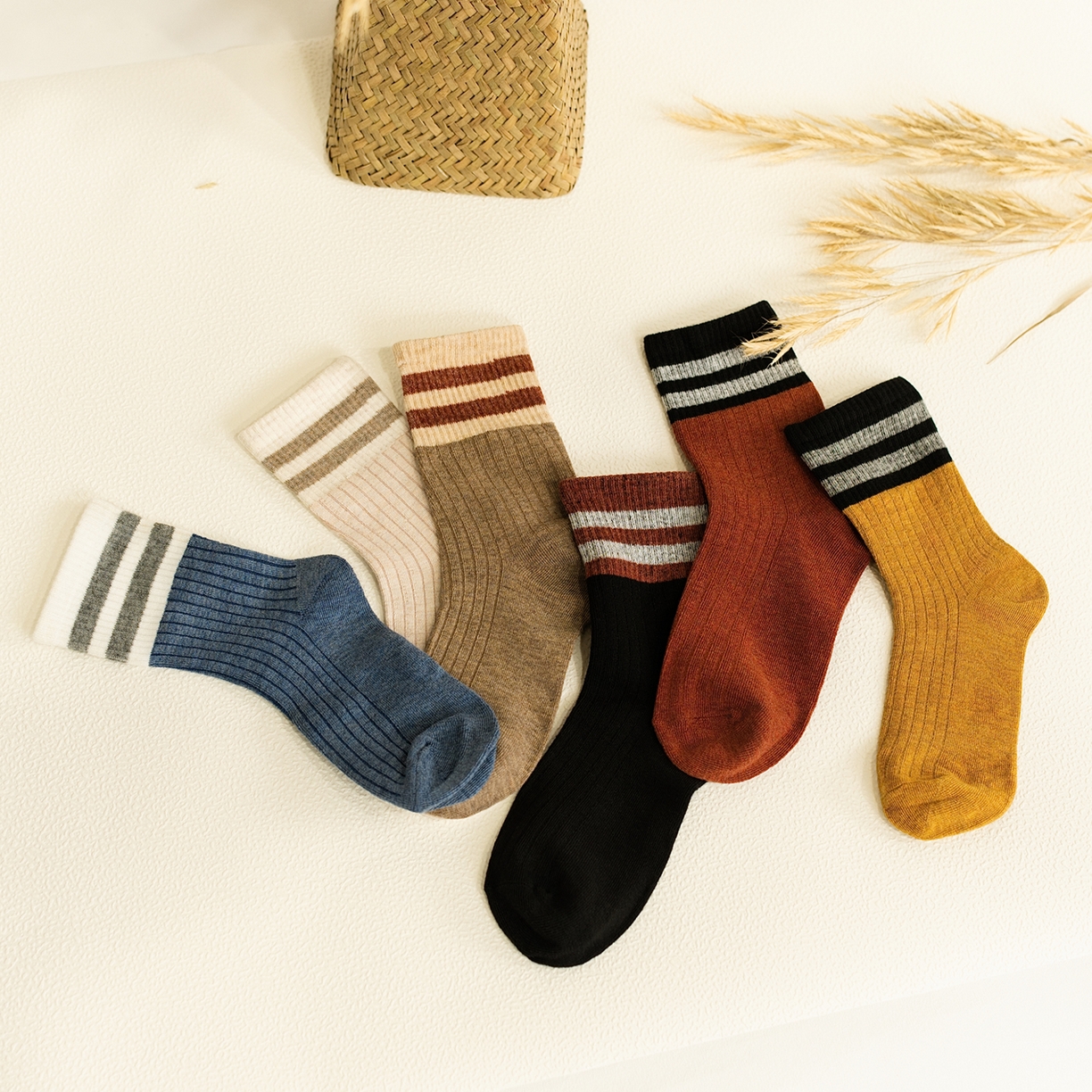 91家纺网 家纺一手货源 找家纺 （总）松色家居 2026新款福利款混纺棉男女袜子