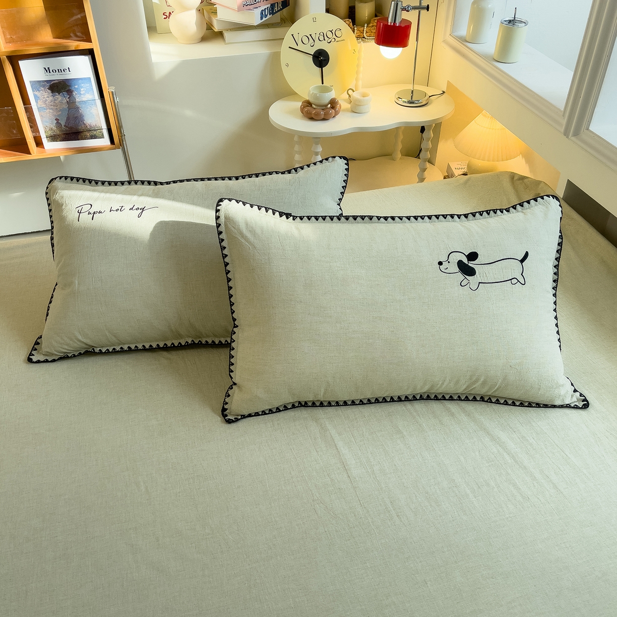 91家纺网 家纺一手货源 找家纺 炫拼家纺 2026新款A类棉麻刺绣卡通贝壳边四件套-布鲁系列 布鲁-小狗