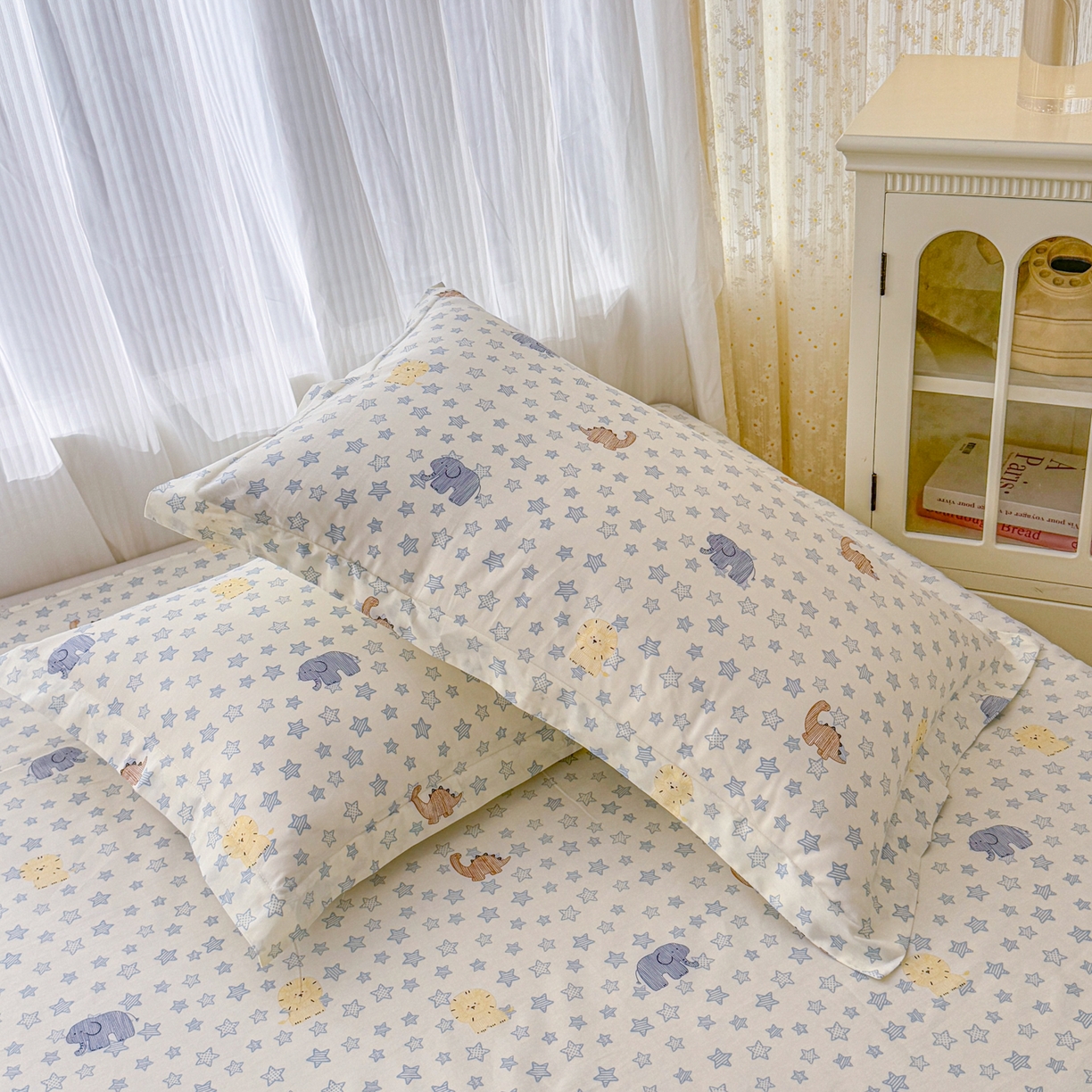 91家纺网 家纺一手货源 找家纺 安逸家纺 2026新款12868全棉纯棉床笠四件套床罩学生纯棉床笠款三件套 蓝星动物园