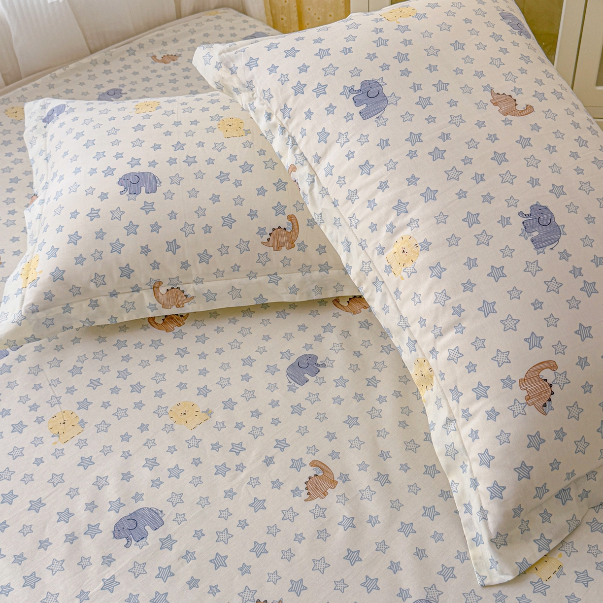 91家纺网 家纺一手货源 找家纺 安逸家纺 2026新款12868全棉纯棉床笠四件套床罩学生纯棉床笠款三件套 蓝星动物园