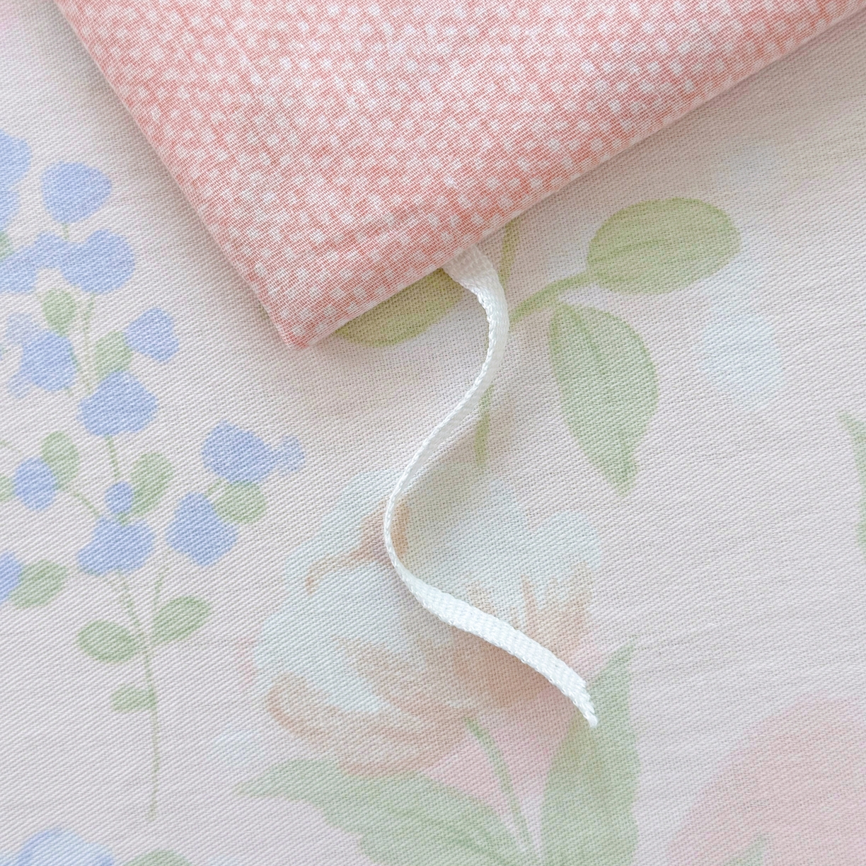 91家纺网 家纺一手货源 找家纺 安逸家纺 2026新款12868全棉纯棉床笠四件套床罩学生纯棉床笠款三件套 微风徐徐