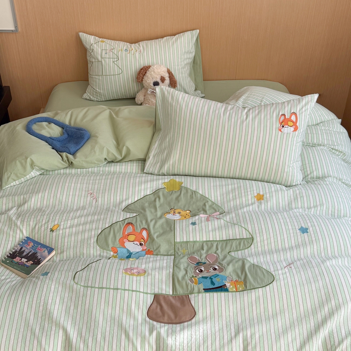 91家纺网 家纺一手货源 找家纺 柚子YOUTH 2026新款全棉纯棉水洗棉贴布绣四件套 树精灵