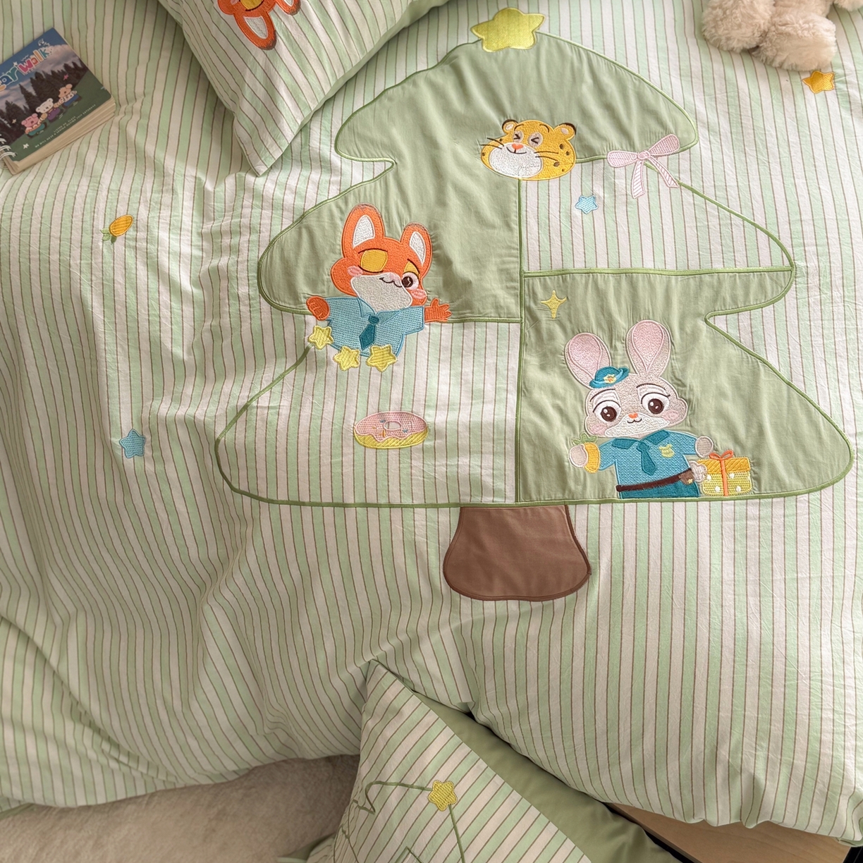 91家纺网 家纺一手货源 找家纺 柚子YOUTH 2026新款全棉纯棉水洗棉贴布绣四件套 树精灵