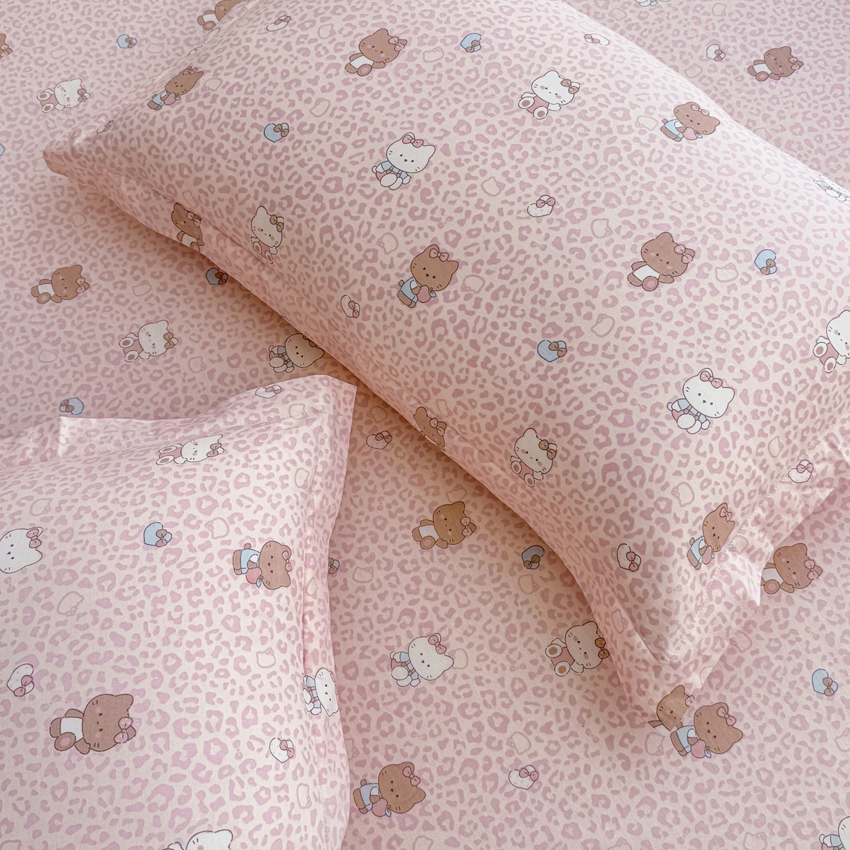 91家纺网 家纺一手货源 找家纺 安逸家纺 2026新款12868 全棉纯棉床单四件套学生宿舍纯棉床单款三件套 豹纹KT粉