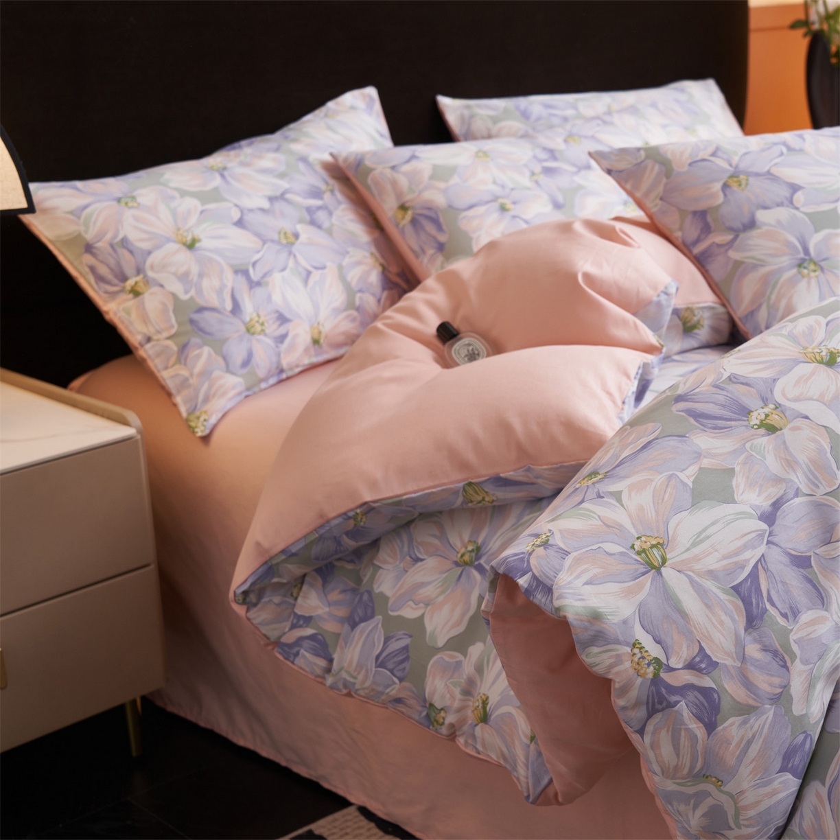 91家纺网 家纺一手货源 找家纺 恒爱家纺 2026新款全棉12868印花四件套 一夜芳华蓝