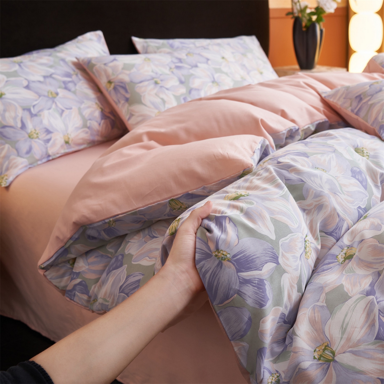 91家纺网 家纺一手货源 找家纺 恒爱家纺 2026新款全棉12868印花四件套 一夜芳华蓝