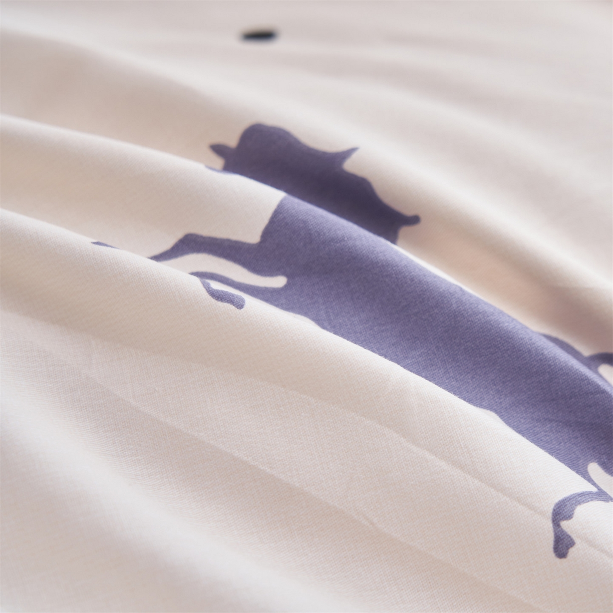 91家纺网 家纺一手货源 找家纺 恒爱家纺 2026新款全棉12868印花四件套 马到成功