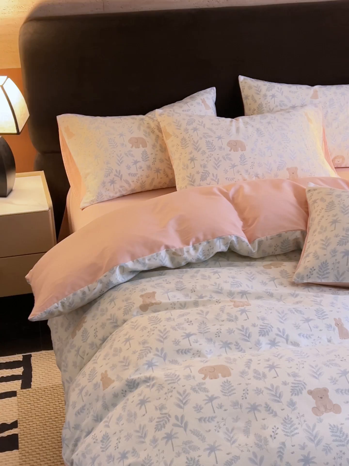 91家纺网 家纺一手货源 找家纺 恒爱家纺 2026新款全棉12868印花四件套 森林小镇