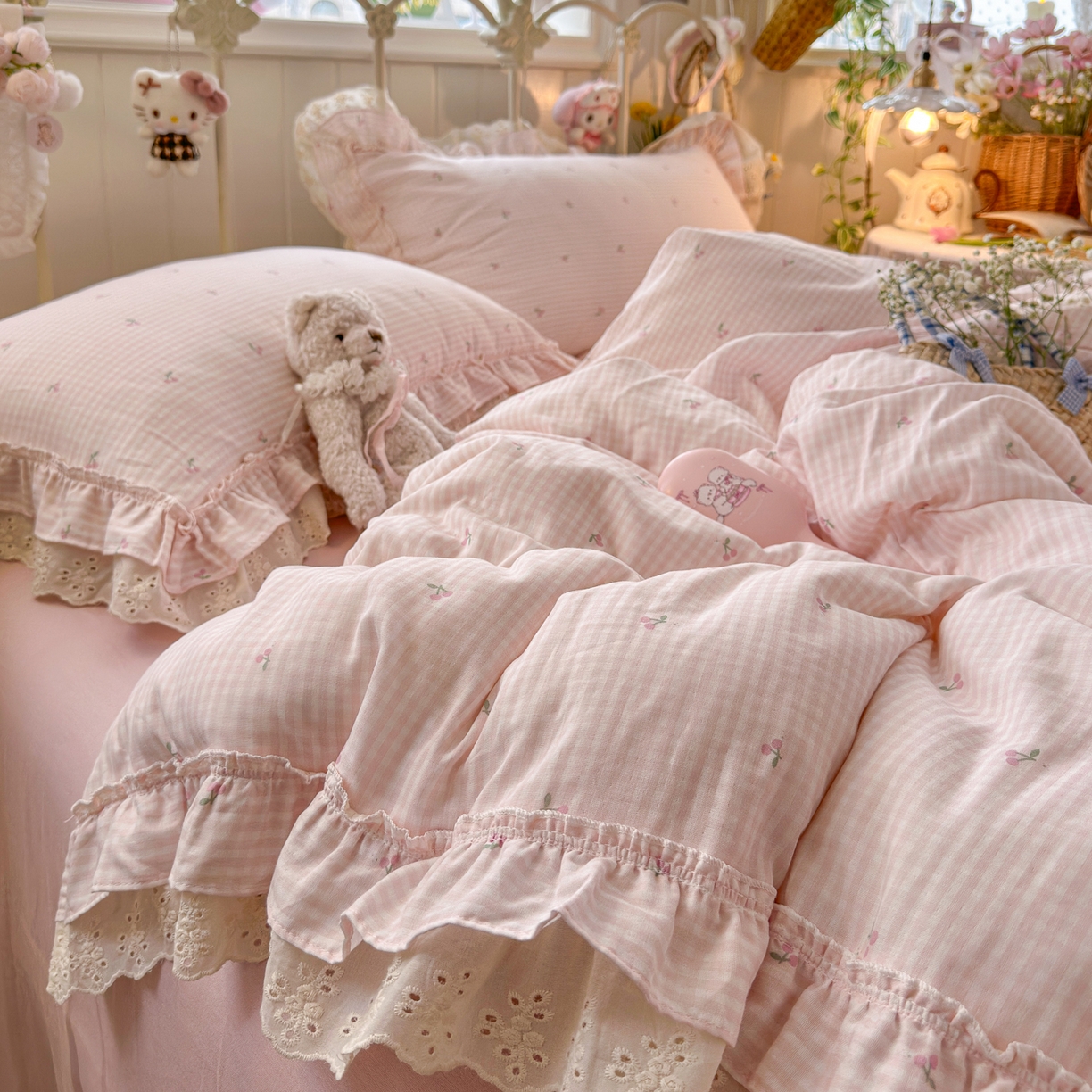 91家纺网 家纺一手货源 找家纺 锦彩家居 2026新款A类全棉纯棉韩式花边款小清新双层纱四件套-半糖主义系列 （提供买家秀） 奶油樱桃