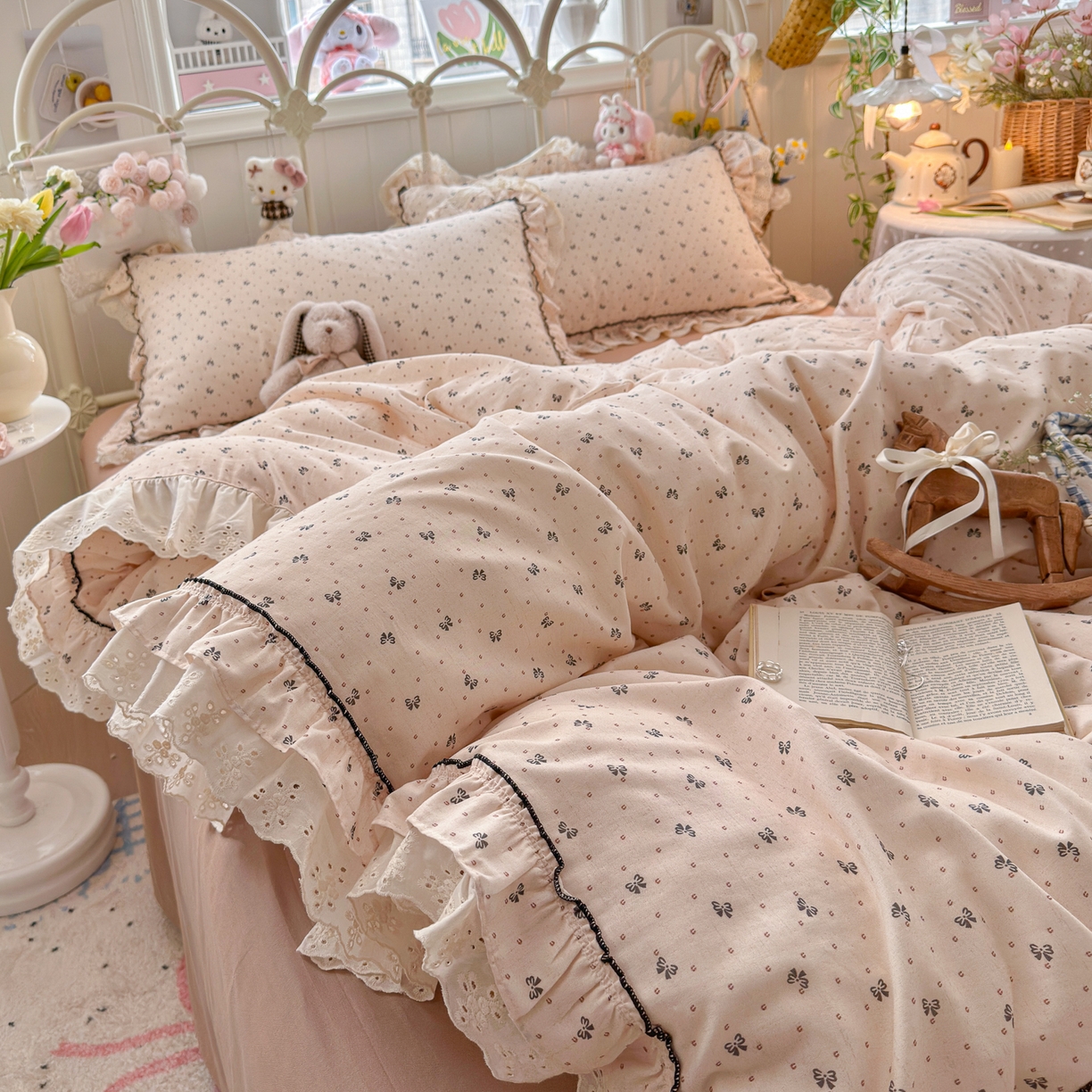 91家纺网 家纺一手货源 找家纺 锦彩家居 2026新款A类全棉纯棉韩式花边款小清新双层纱四件套-半糖主义系列 （提供买家秀） 焦糖摩卡