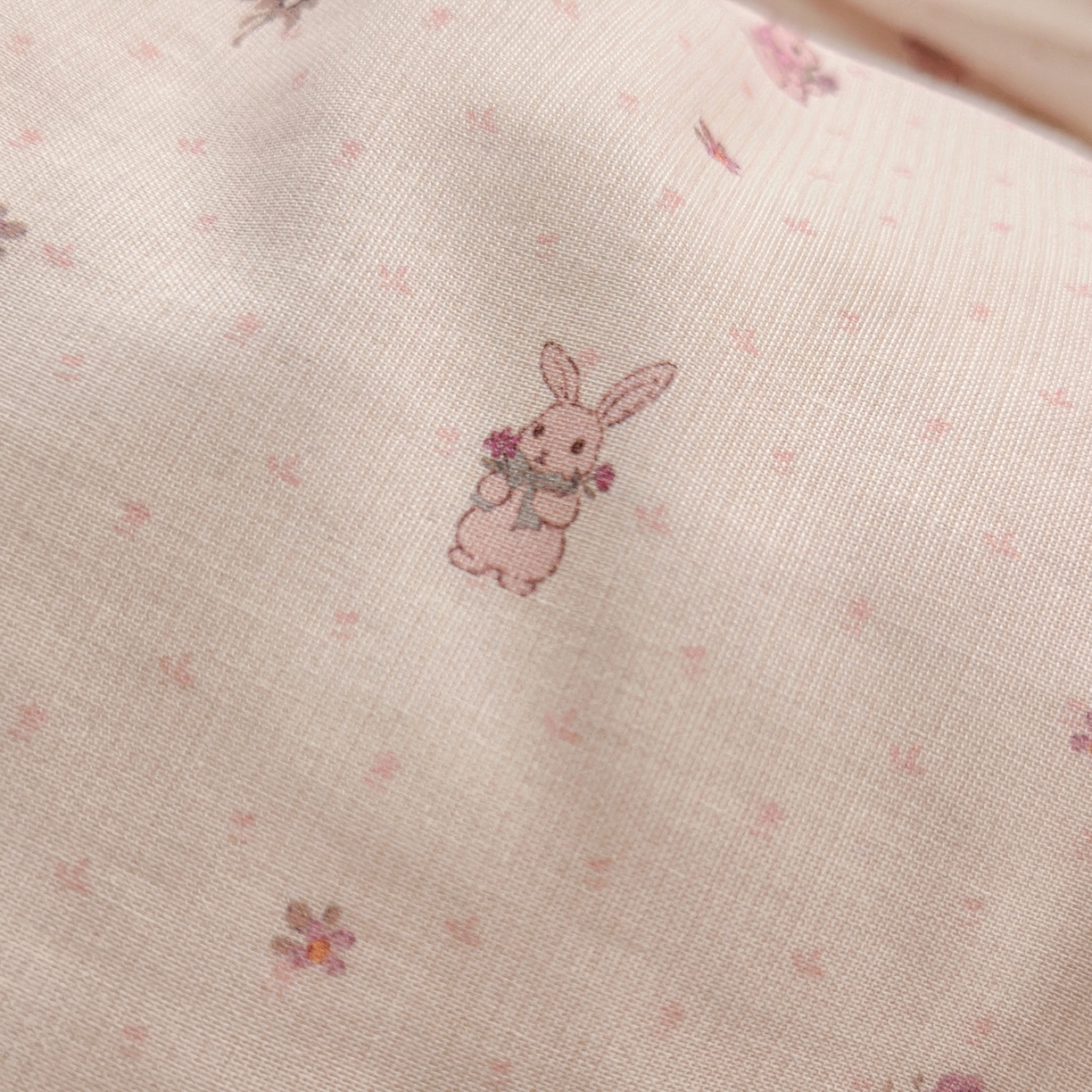 91家纺网 家纺一手货源 找家纺 锦彩家居 2026新款A类全棉纯棉韩式花边款小清新双层纱四件套-半糖主义系列 （提供买家秀） 软萌小兔