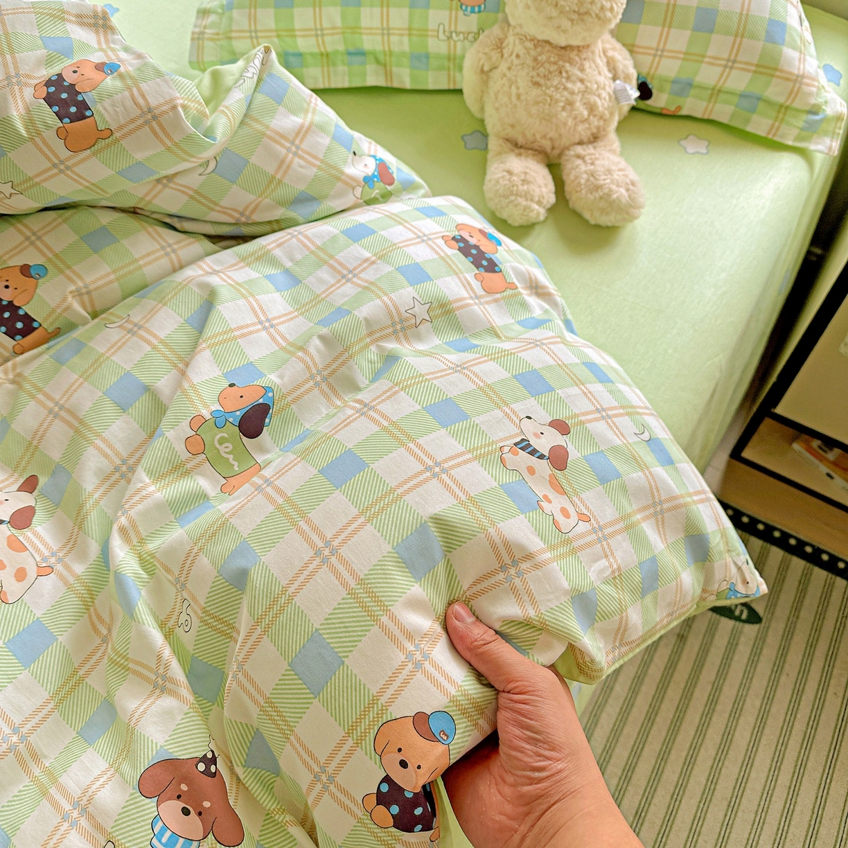 91家纺网 家纺一手货源 找家纺 恩泽家纺 2026春夏新款全棉纯棉12868印花四件套（提供买家秀，预留缩水率） 小狗乐乐