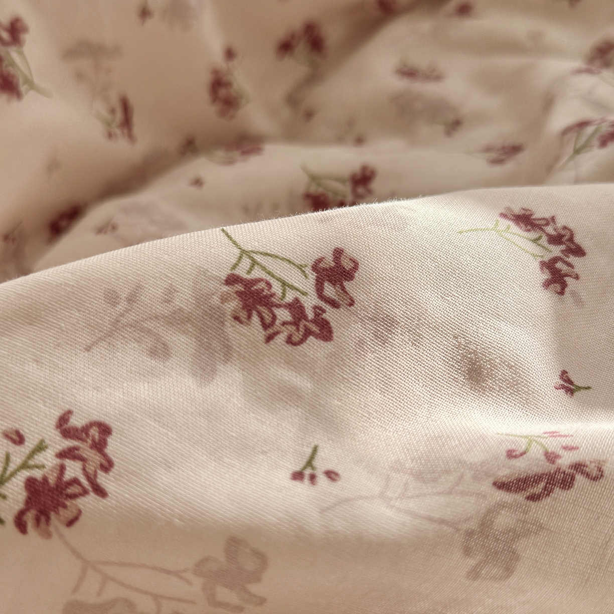 91家纺网 家纺一手货源 找家纺 锦彩家居 2026新款A类全棉纯棉法式花边款小碎花双层纱四件套-蔷薇公主（提供买家秀） 花枝海棠