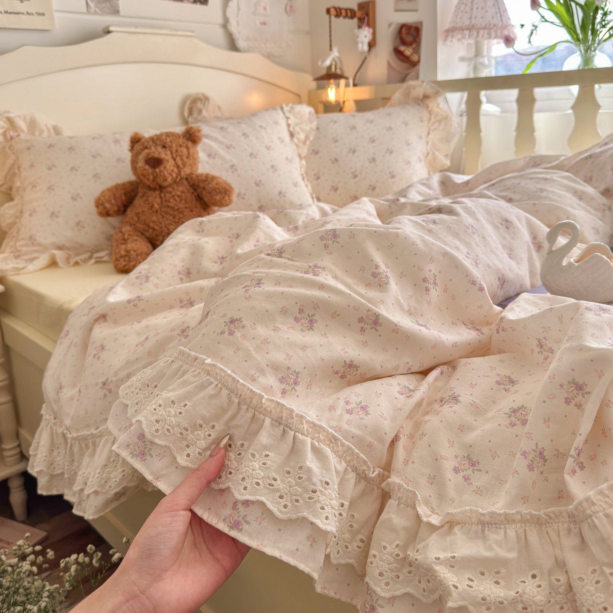 91家纺网 家纺一手货源 找家纺 锦彩家居 2026新款A类全棉纯棉法式花边款小碎花双层纱四件套-蔷薇公主（提供买家秀） 心藏月光