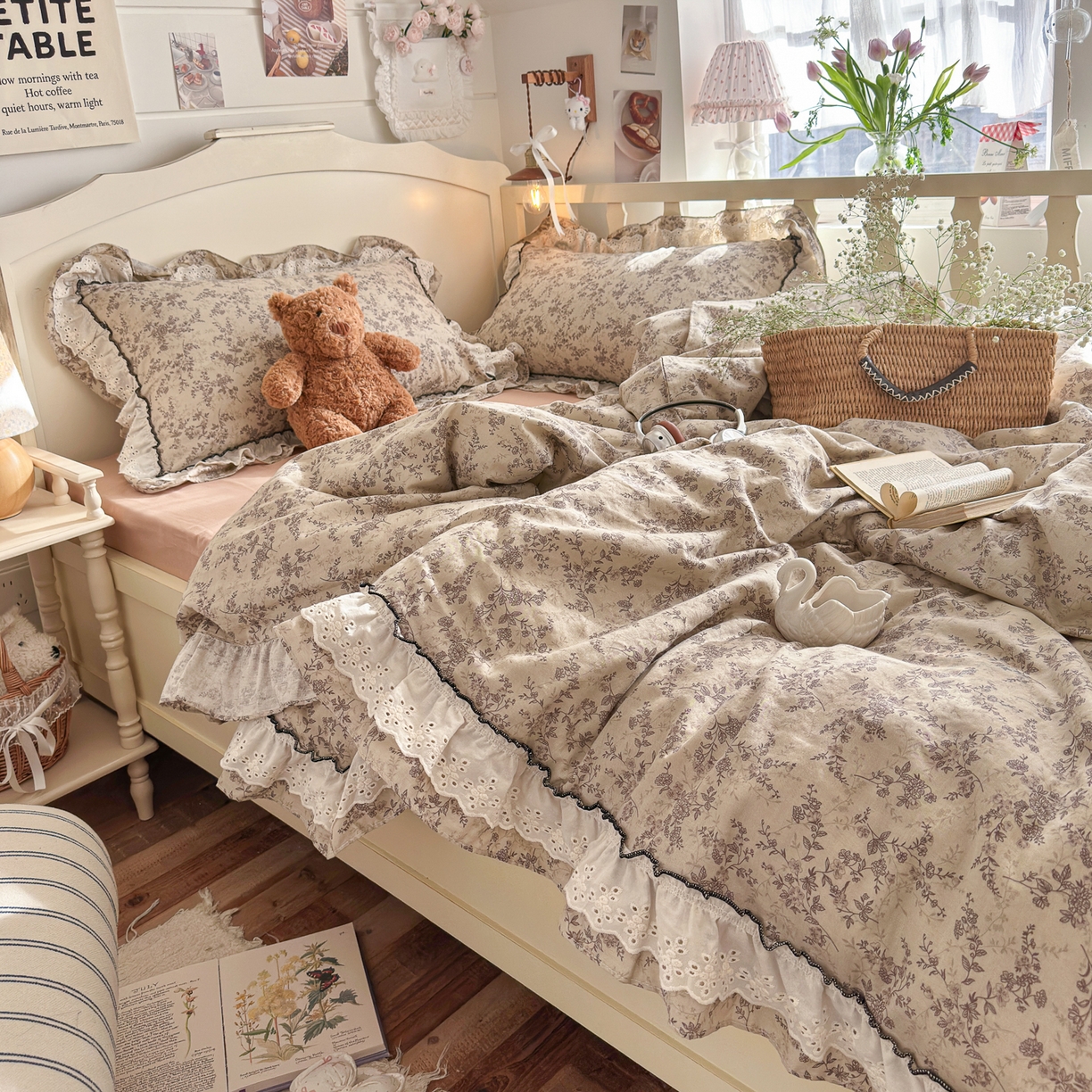 91家纺网 家纺一手货源 找家纺 锦彩家居 2026新款A类全棉纯棉法式花边款小碎花双层纱四件套-蔷薇公主（提供买家秀） 春日寻野