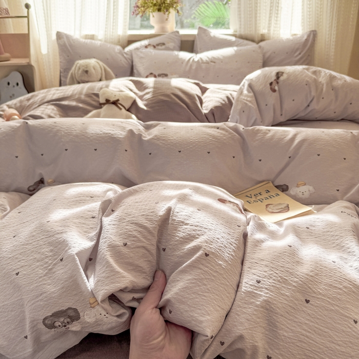 91家纺网 家纺一手货源 找家纺 丽美人家纺 2026新款A类皱皱纱双层印花四件套 爱心小狗