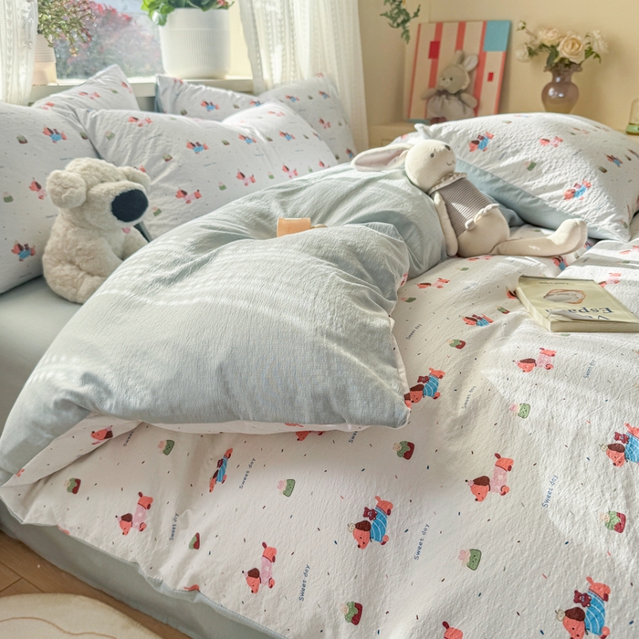 91家纺网 家纺一手货源 找家纺 丽美人家纺 2026新款A类皱皱纱双层印花四件套 洛洛小狗