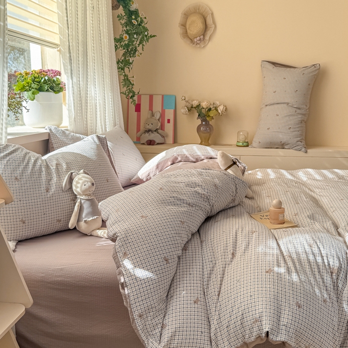 91家纺网 家纺一手货源 找家纺 丽美人家纺 2026新款A类皱皱纱双层印花四件套 柔格小狗