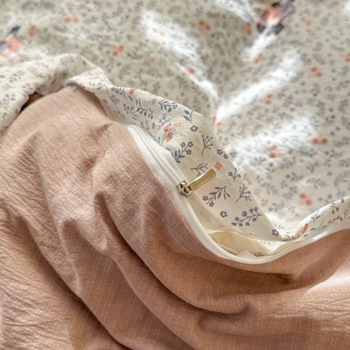 91家纺网 家纺一手货源 找家纺 丽美人家纺 2026新款A类皱皱纱双层印花四件套 时光