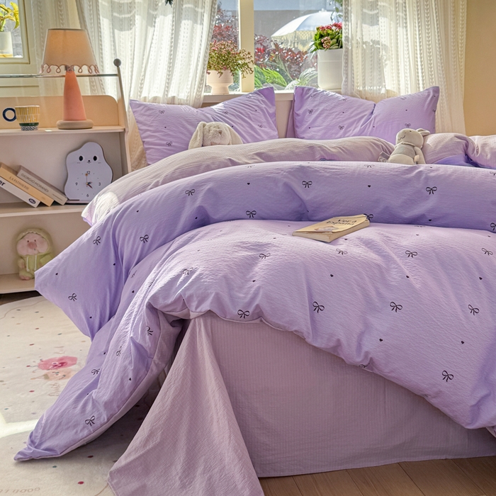 91家纺网 家纺一手货源 找家纺 丽美人家纺 2026新款A类皱皱纱双层印花四件套 紫色蝴蝶结