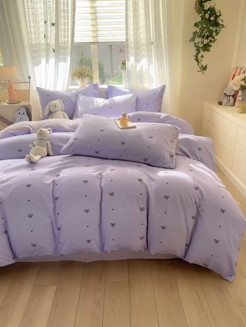 91家纺网 家纺一手货源 找家纺 丽美人家纺 2026新款A类皱皱纱双层印花四件套 紫色蝴蝶结