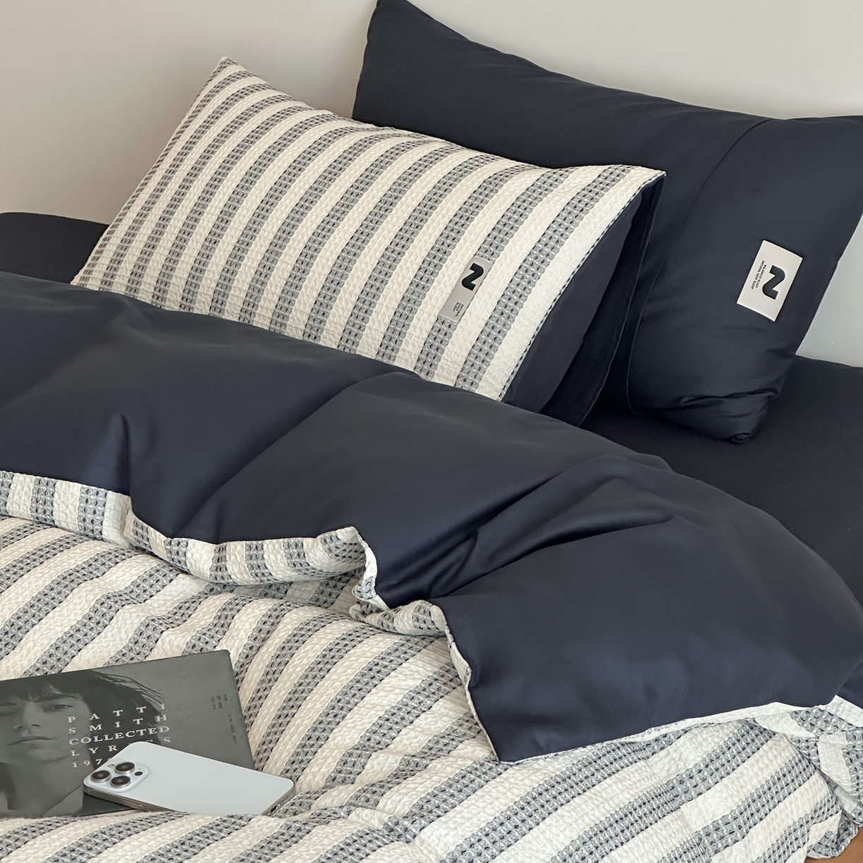 91家纺网 家纺一手货源 找家纺 静家居-简约原创家纺 2026新款ins小清晰简约全棉纯棉华夫格提花四件套-芝士系列 芝士-高级黑