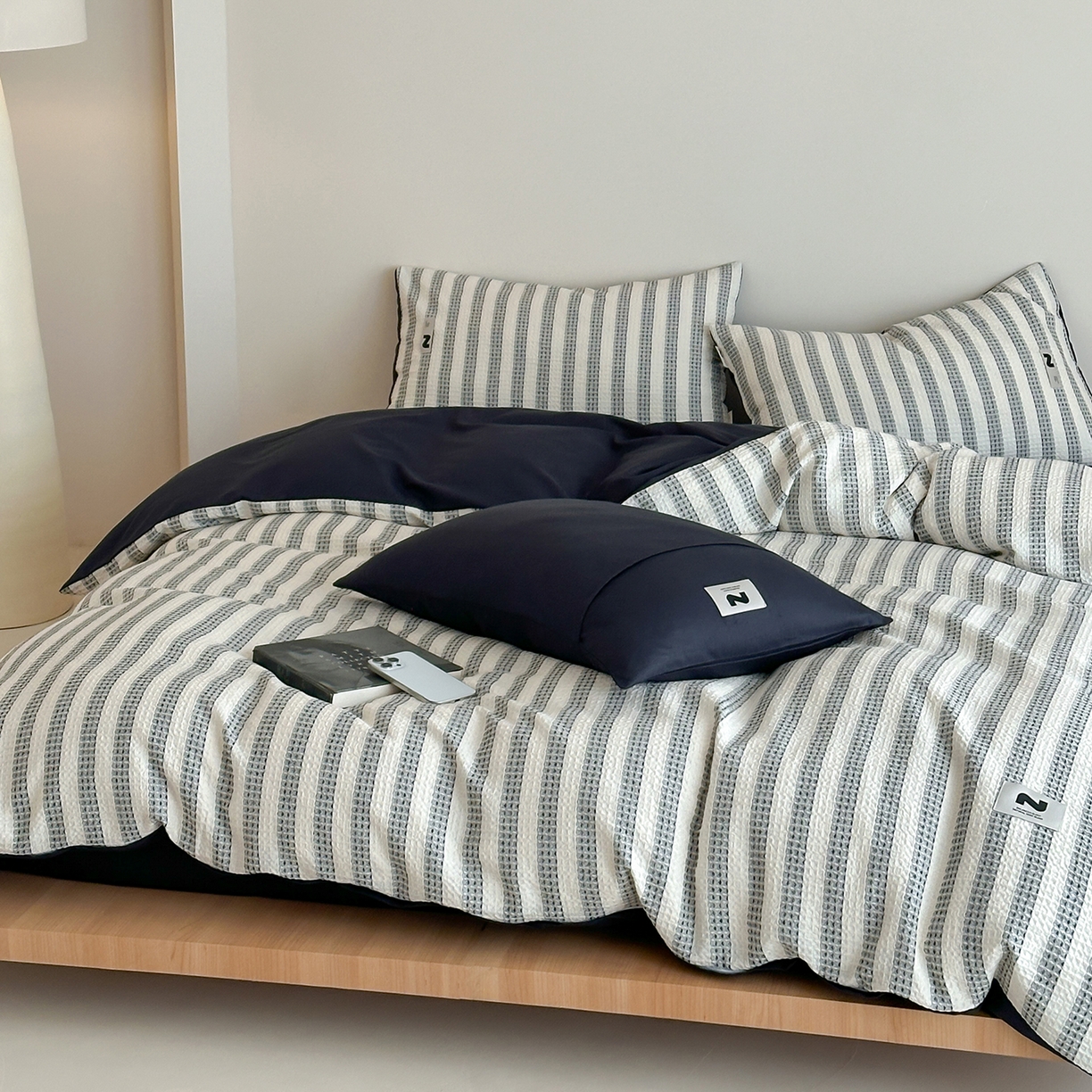 91家纺网 家纺一手货源 找家纺 静家居-简约原创家纺 2026新款ins小清晰简约全棉纯棉华夫格提花四件套-芝士系列 芝士-高级黑