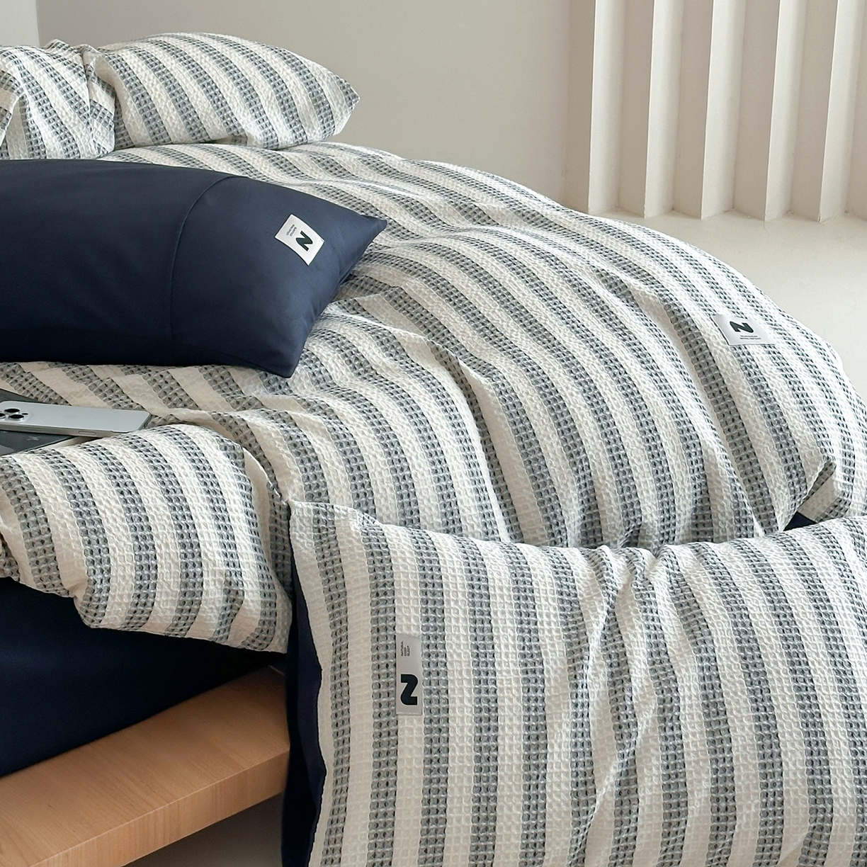 91家纺网 家纺一手货源 找家纺 静家居-简约原创家纺 2026新款ins小清晰简约全棉纯棉华夫格提花四件套-芝士系列 芝士-高级黑