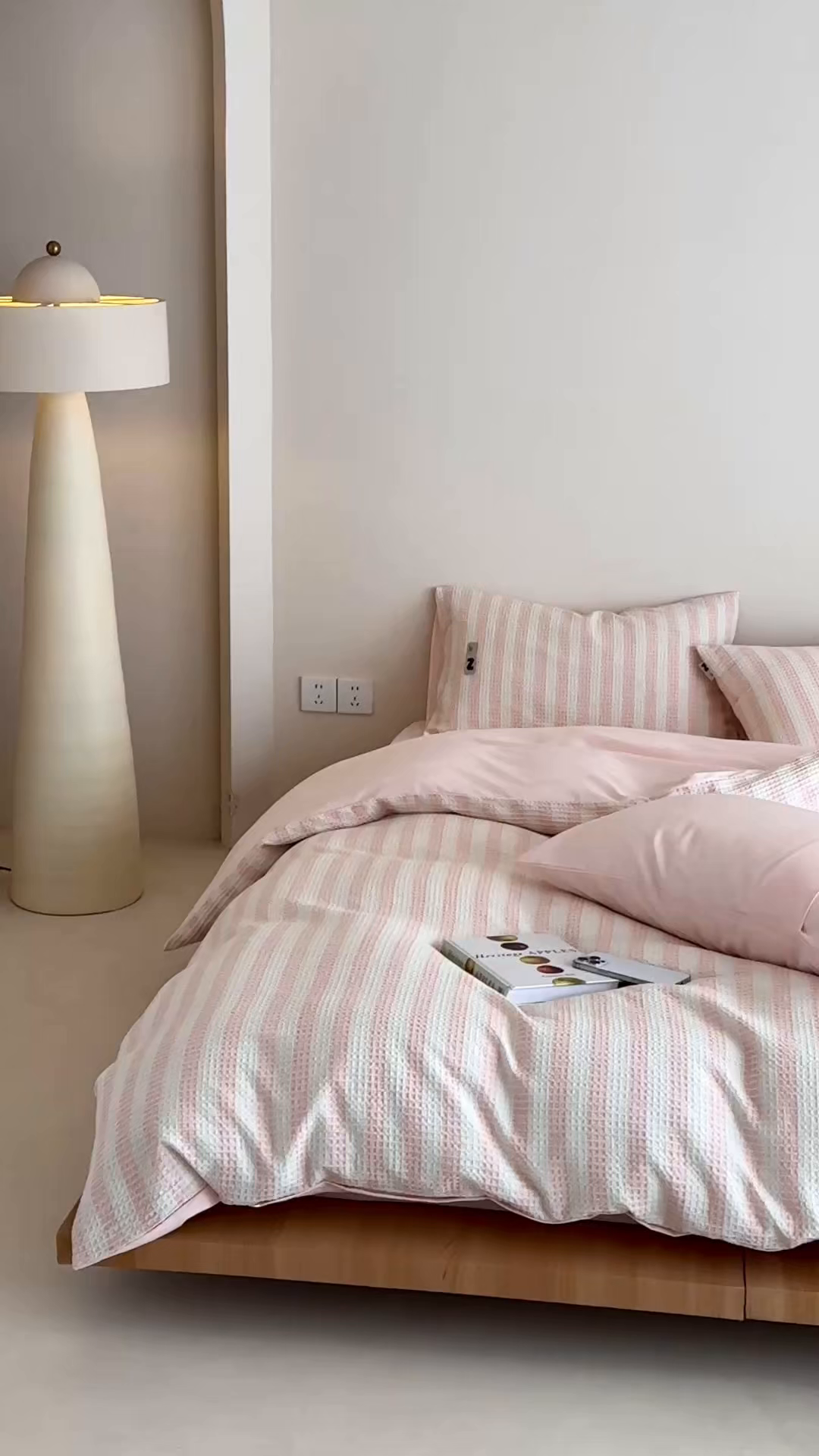 91家纺网 家纺一手货源 找家纺 静家居-简约原创家纺 2026新款ins小清晰简约全棉纯棉华夫格提花四件套-芝士系列 芝士-樱桃粉